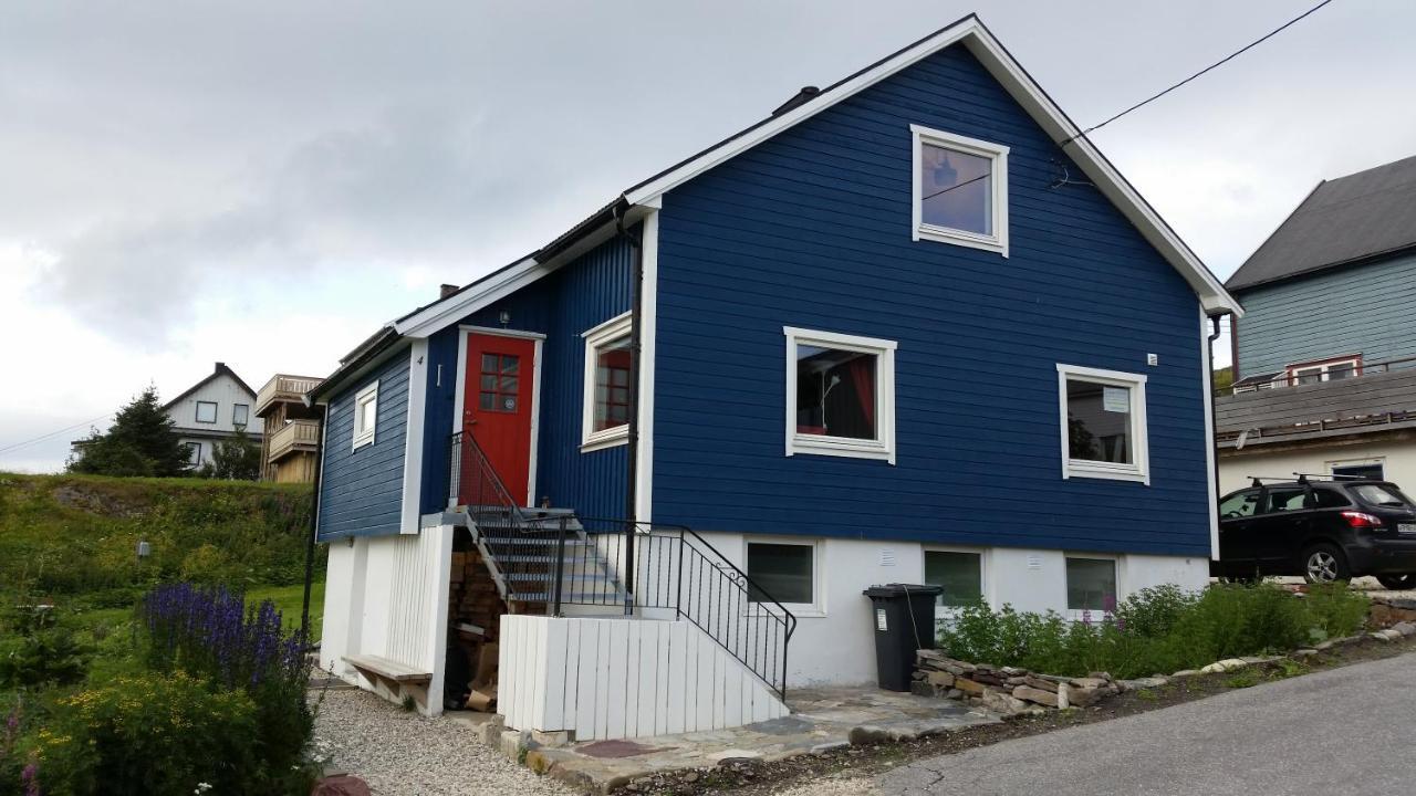Blue House II At The End Of The World Apartment Mehamn Ngoại thất bức ảnh